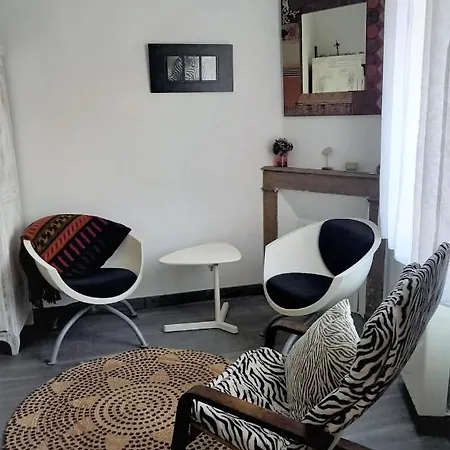Chez Chris فندق مبيت وإفطار جارد سور مير