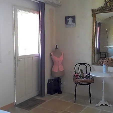 فندق مبيت وإفطار Chez Chris 3*