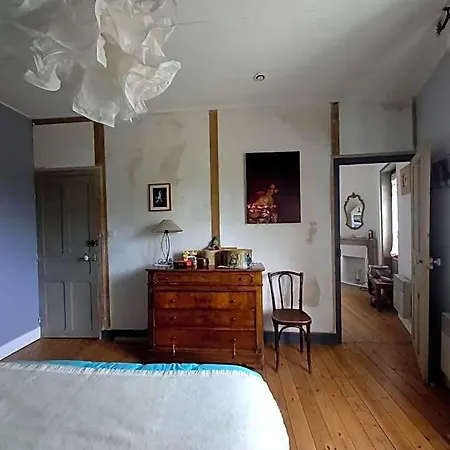 فندق مبيت وإفطار Chez Chris 3*
